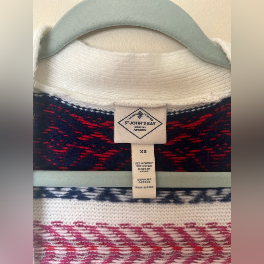 ST JOHN'S BAY Red White Blue Patterned Cardigan Sweater XS - Picture 3 of 8